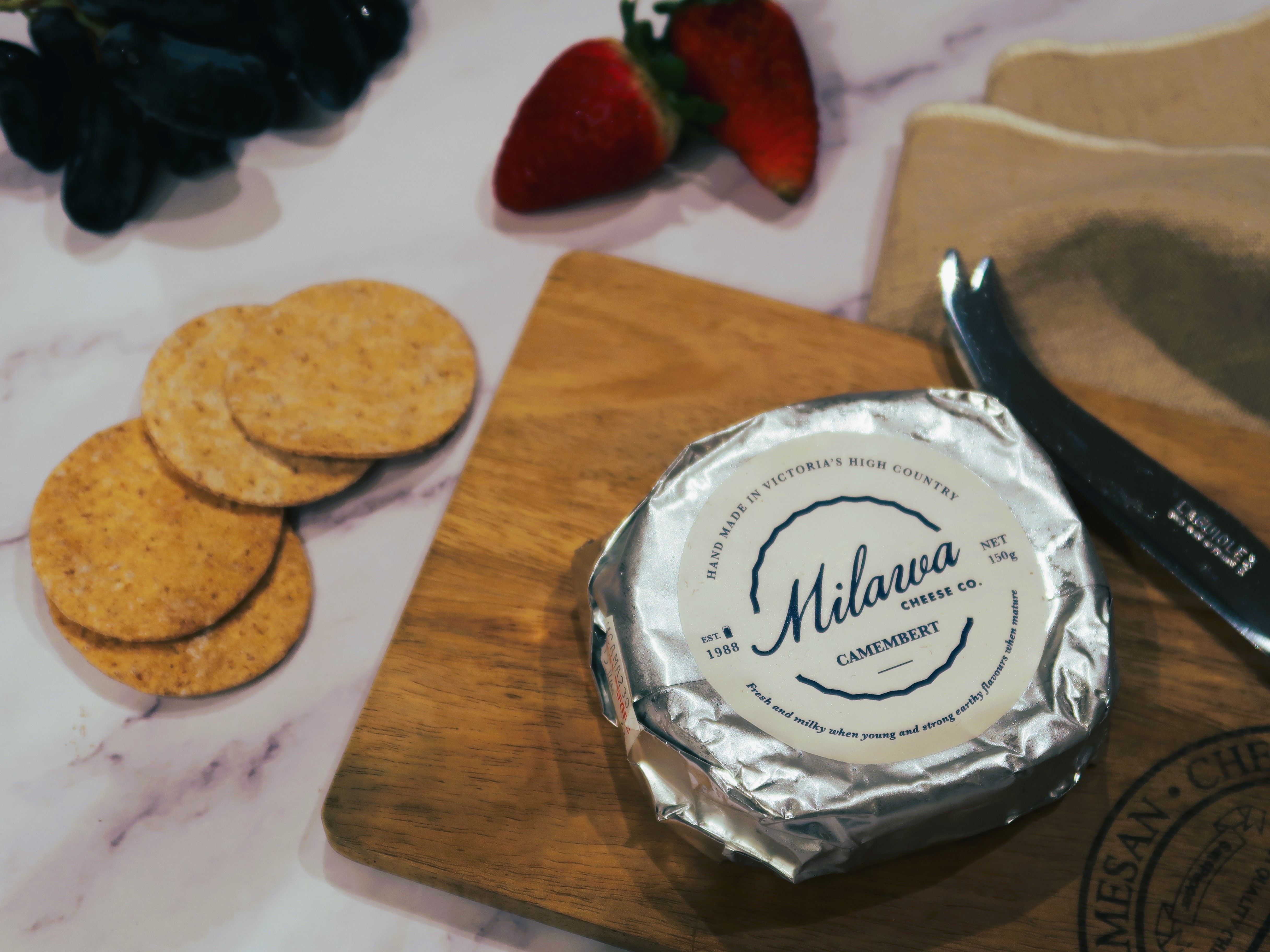 Milawa Cheese, Camembert with crackers and fruit