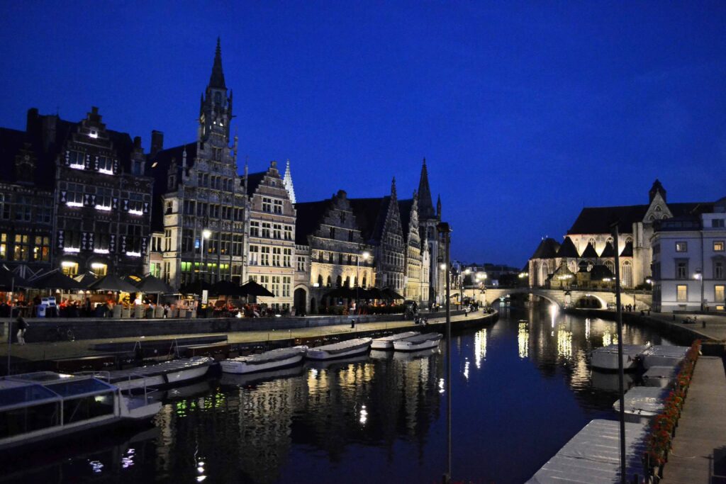 evening along the rivers in ghent