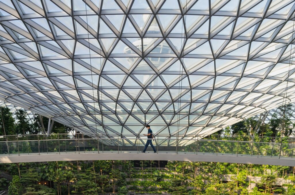 Canopy bridge