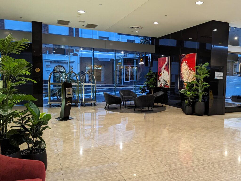 Lobby Lounge Meriton Adelaide Street